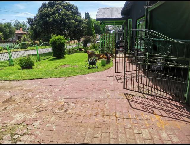 4 BEDROOM FREEHOLD FOR SALE IN BRAKPAN CENTRAL
